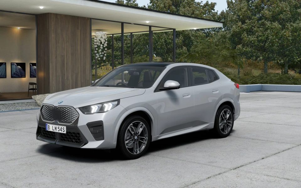 2026 BMW iX2 xDrive30 Automatic