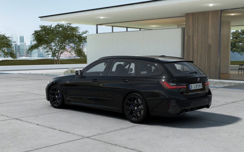 2026 BMW 330i Touring Automatic