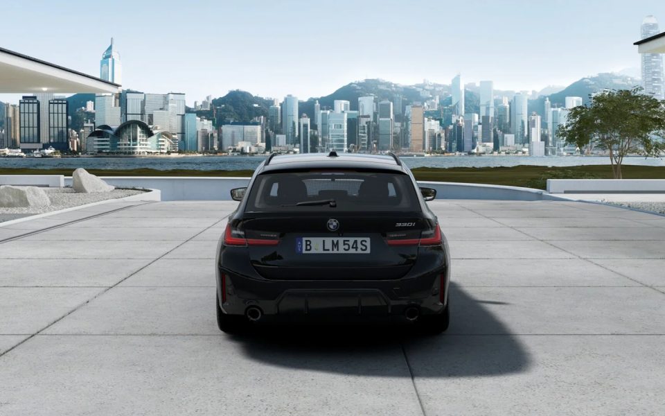 2026 BMW 330i Touring Automatic