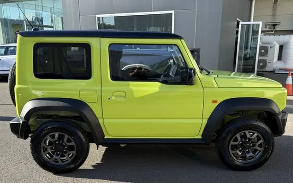 2026 Suzuki Jimny JB74 Kinetic Yellow & Black 4 Speed Automatic Hardtop