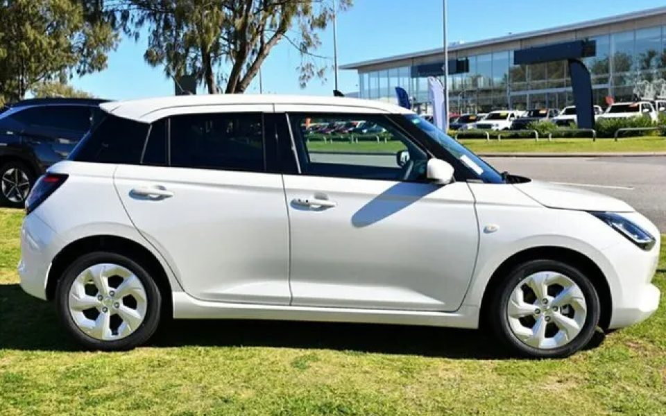 2026 Suzuki Swift UZ Hybrid Plus Pure White Pearl 1 Speed Constant Variable Hatchback
