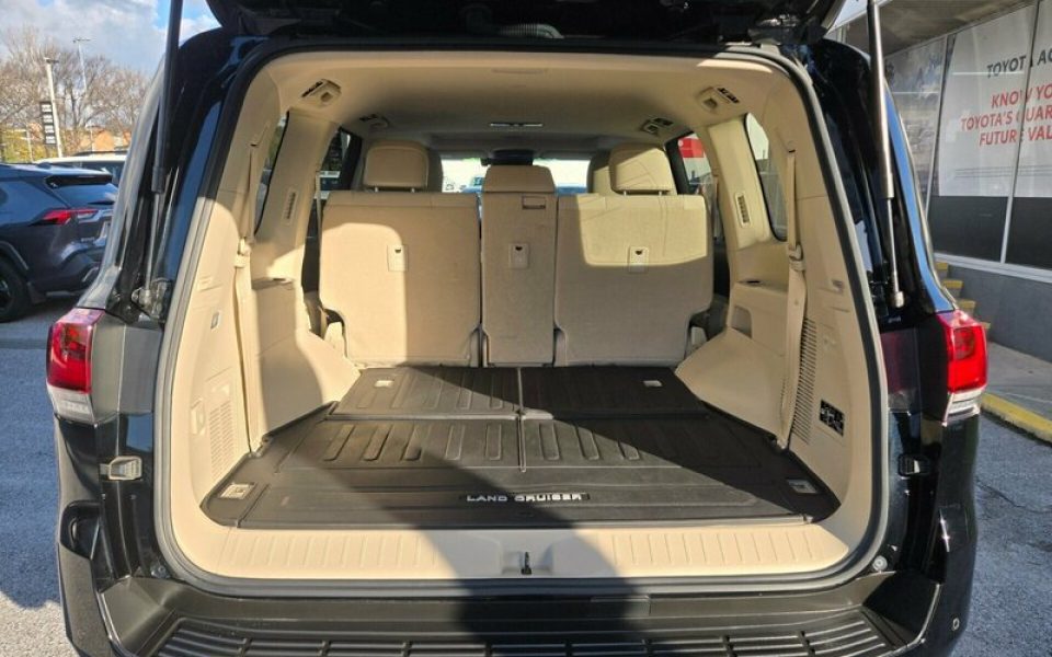 2022 Toyota Landcruiser VX