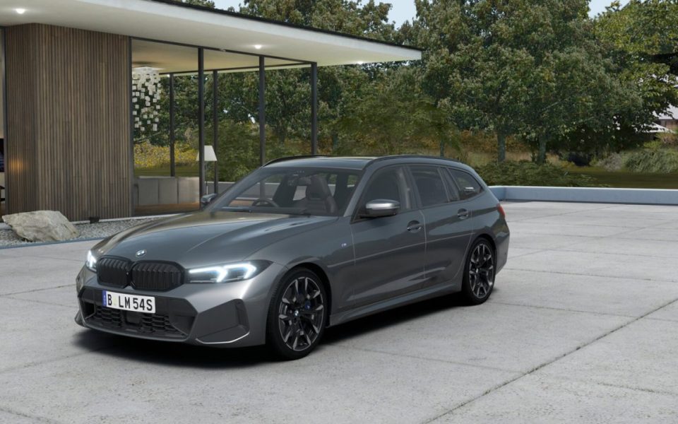 2026 BMW 330i Touring Automatic
