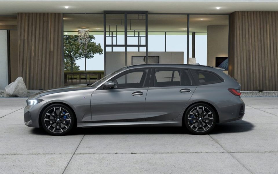 2026 BMW 330i Touring Automatic