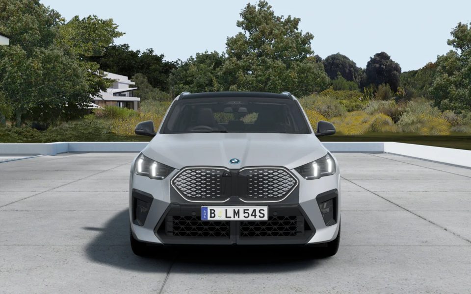 2026 BMW iX2 xDrive30 Automatic