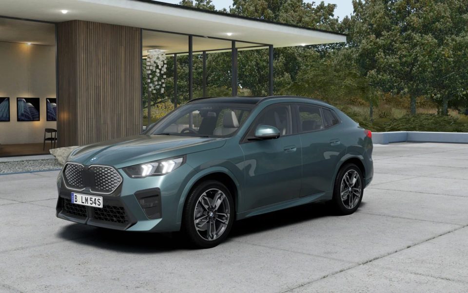 2026 BMW iX2 xDrive30 Automatic