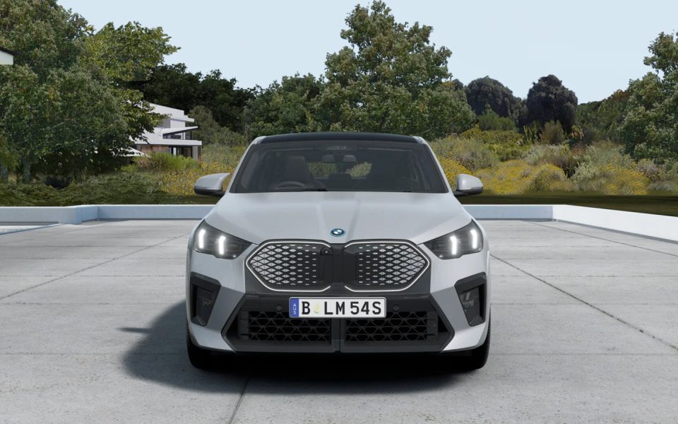 2026 BMW iX2 xDrive30 Automatic