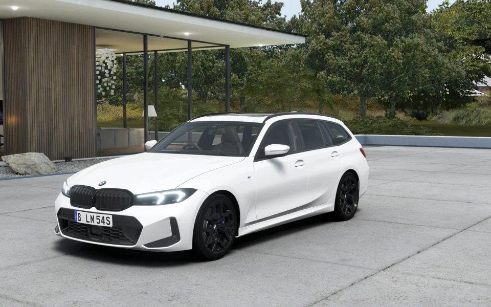 2026 BMW 330i Touring Automatic