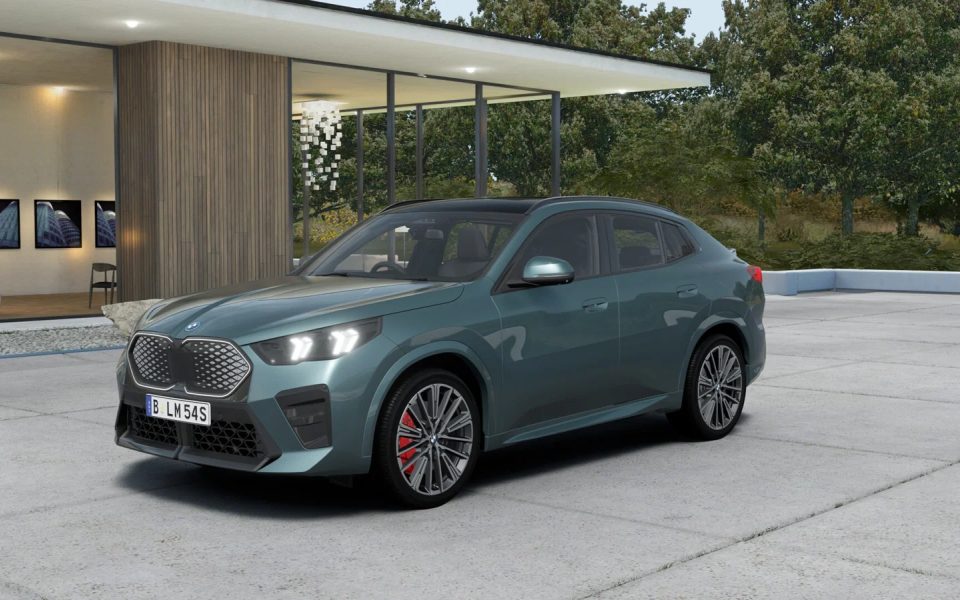 2026 BMW iX2 xDrive30 Automatic