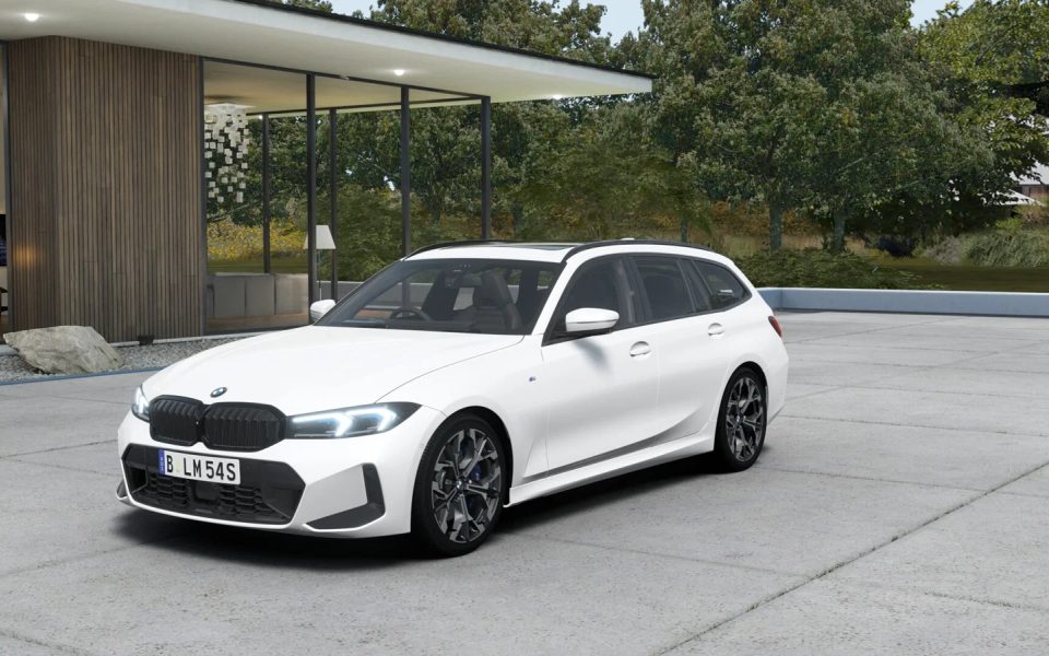 2026 BMW 330i Touring Automatic