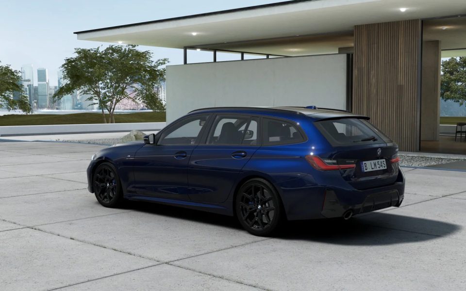 2026 BMW 330i Touring Automatic