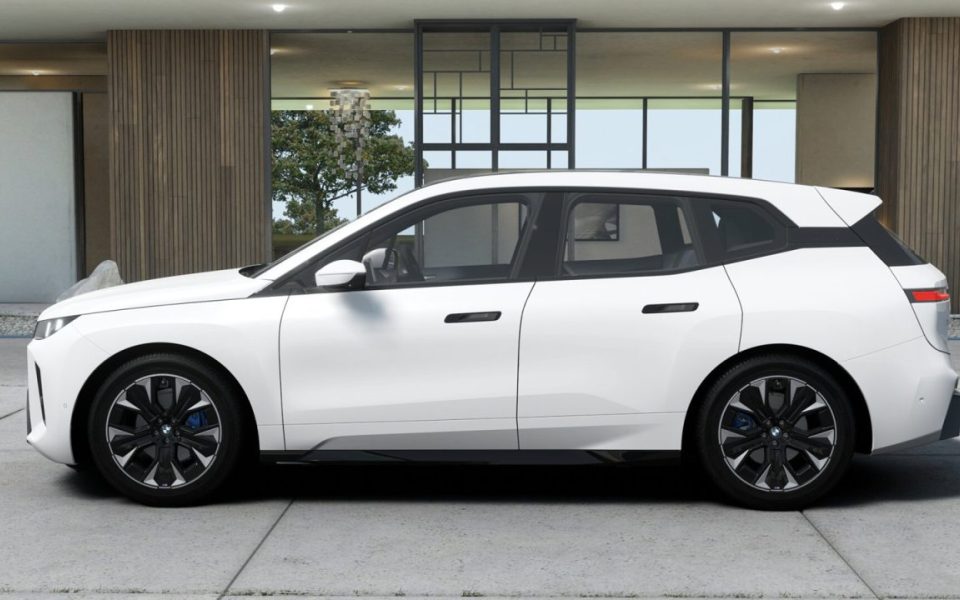 2026 BMW iX xDrive45 Automatic
