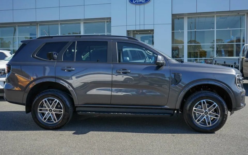 USED VEHICLE
