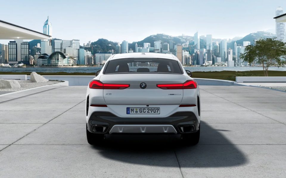 2026 BMW X6 xDrive30d Automatic