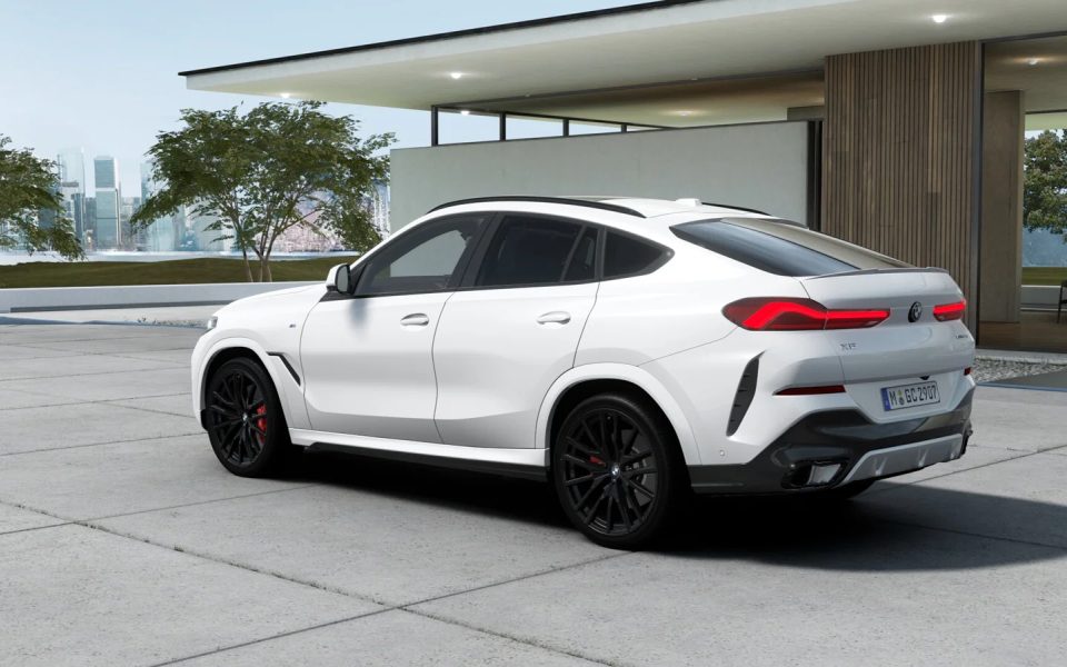 2026 BMW X6 xDrive30d Automatic