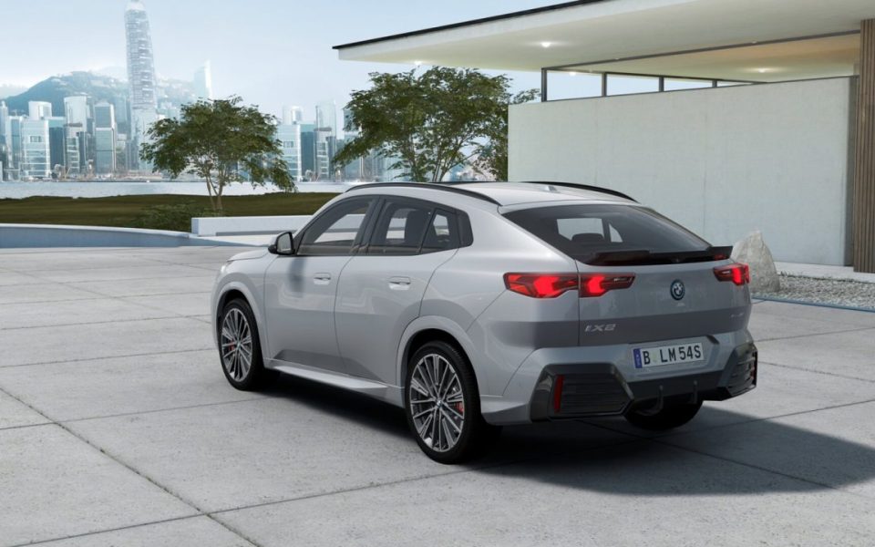 2026 BMW iX2 xDrive30 Automatic
