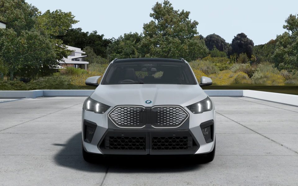 2026 BMW iX2 xDrive30 Automatic