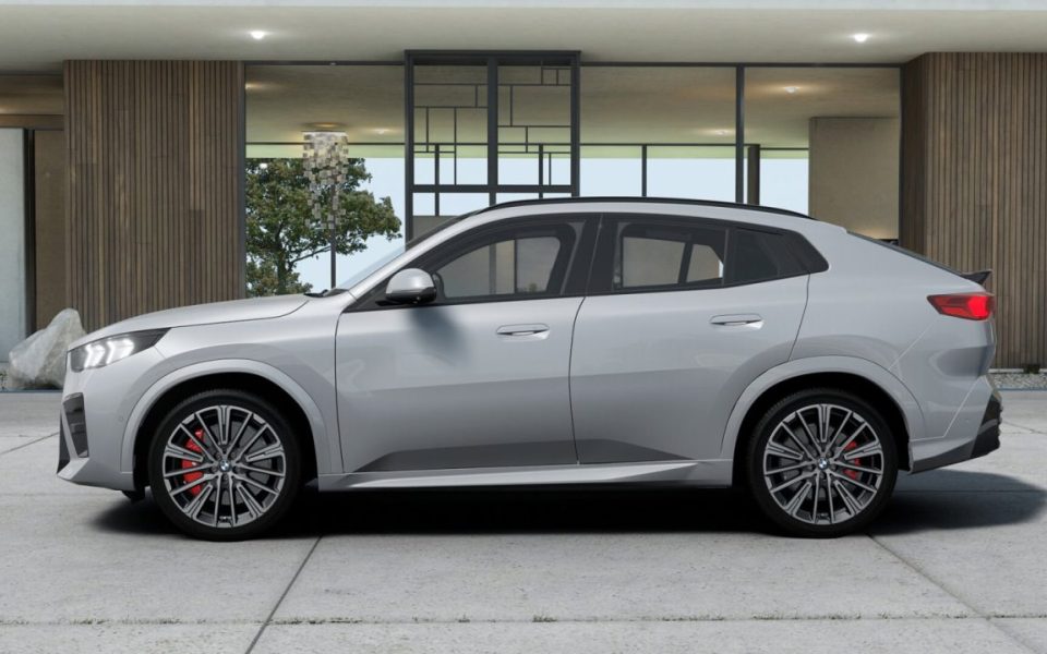 2026 BMW iX2 xDrive30 Automatic