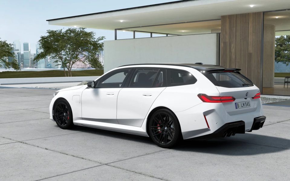 2026 BMW M5 Touring Automatic