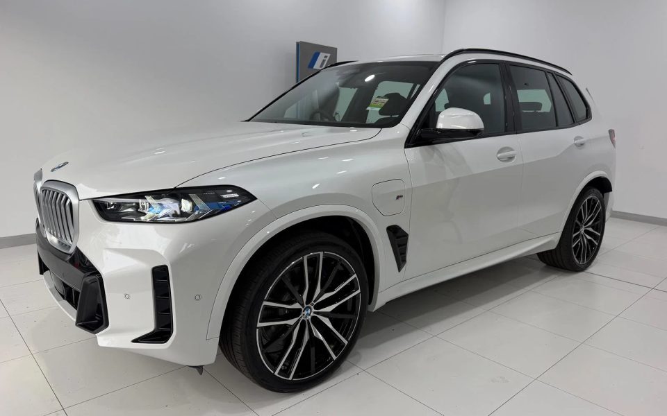 2026 BMW X5 xDrive50e Automatic