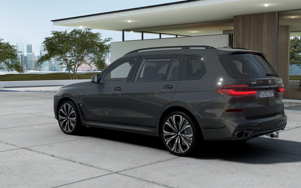 2025 BMW X7 M60i xDrive Automatic