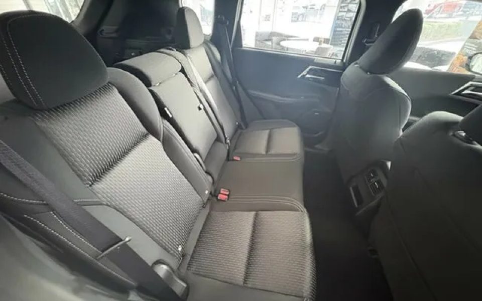 2026 Mitsubishi Outlander ZM MY25 ES 2WD White 8 Speed Constant Variable Wagon