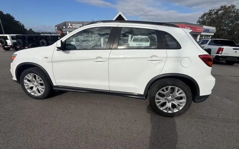 2019 Mitsubishi ASX XC MY19 ES 2WD White 1 Speed Constant Variable Wagon