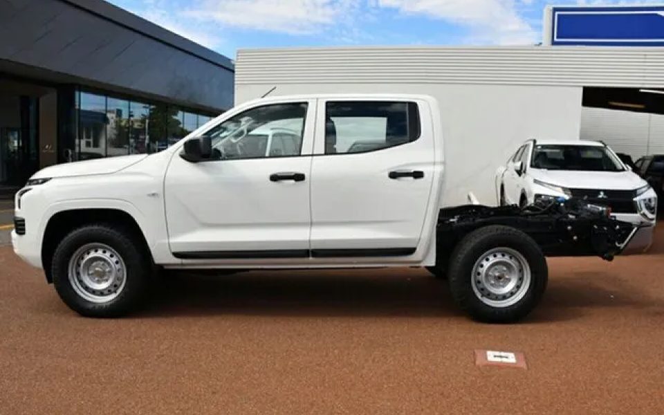 2026 Mitsubishi Triton MV MY25 GLX Double Cab 4x4 White 6 Speed Sports Automatic Cab Chassis