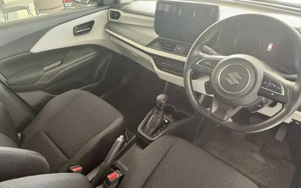 2025 Suzuki Swift UZ Hybrid Pure White 1 Speed Constant Variable Hatchback