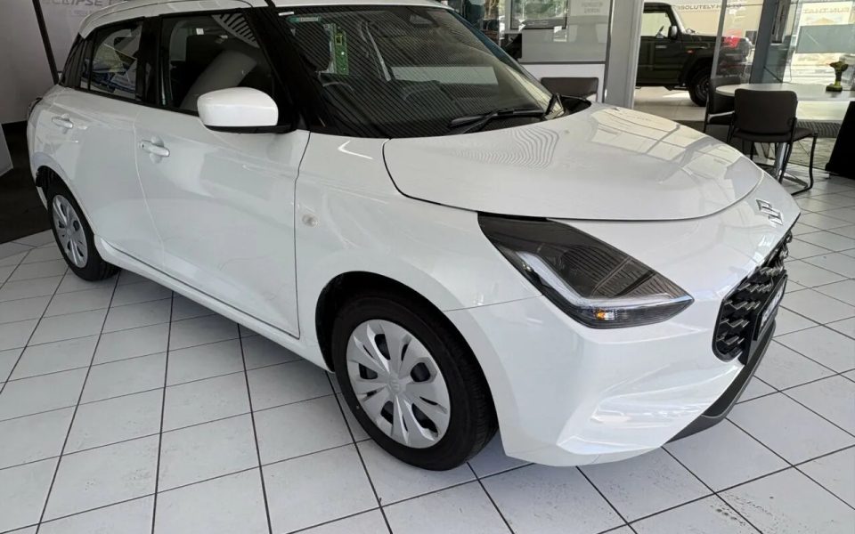 2025 Suzuki Swift UZ Hybrid Pure White 1 Speed Constant Variable Hatchback