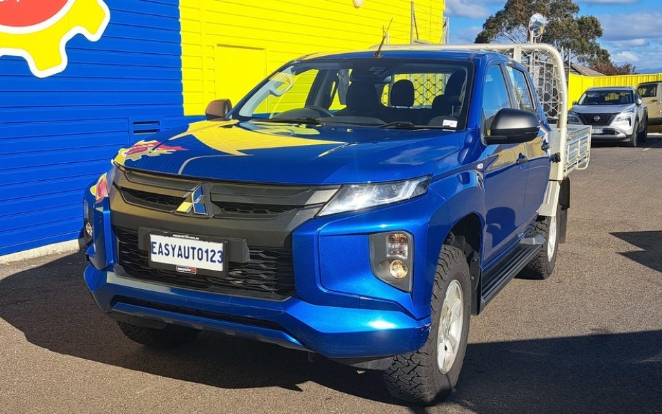 2025 Nissan Navara ST