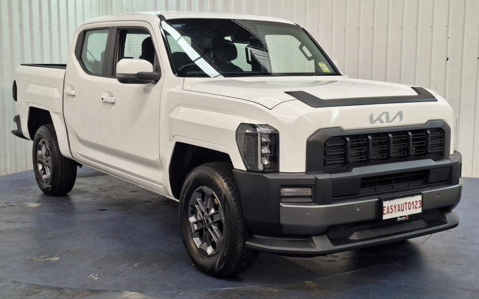 2024 Mitsubishi Triton GSR