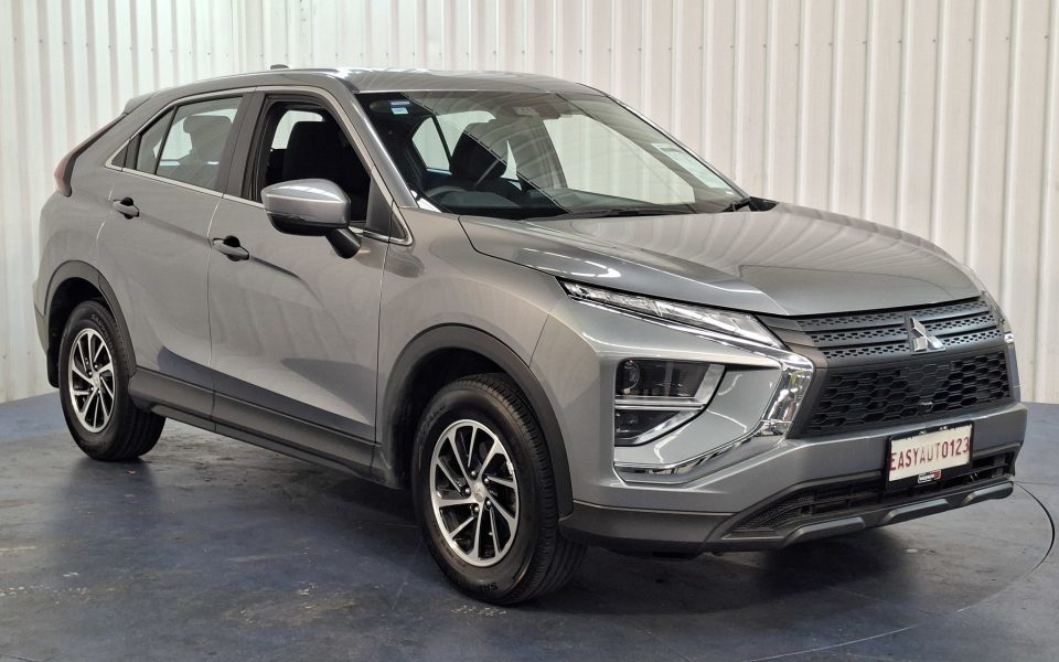 2024 MITSUBISHI ECLIPSE CROSS ES