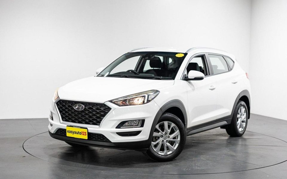 2024 MITSUBISHI ECLIPSE CROSS ES
