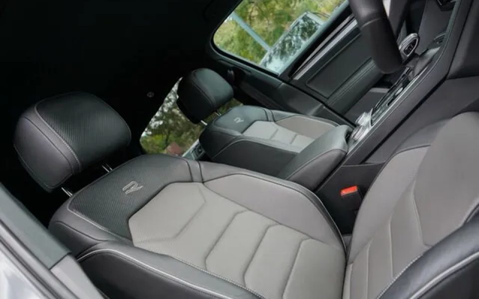 2022 Volkswagen Touareg CR MY22 210TDI Tiptronic 4MOTION R-Line Black 8 Speed Sports Automatic Wagon