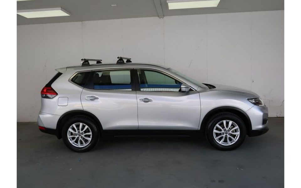 2019 Nissan X-TRAIL ST SUV (Brilliant Silver) Pre-Owned Car