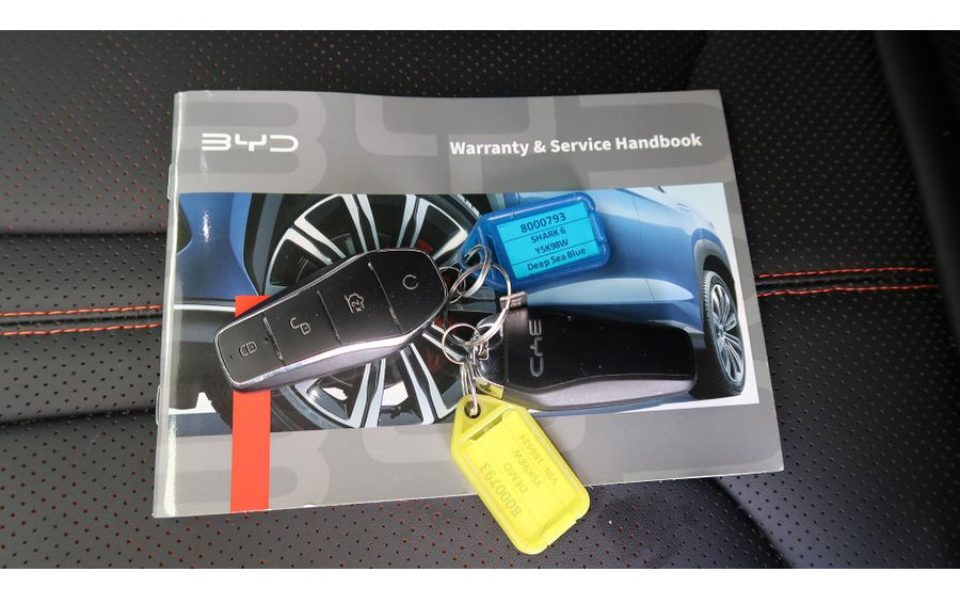 2025 BYD SHARK 6 Premium Ute (Deep Sea Blue) Pre-Owned Car