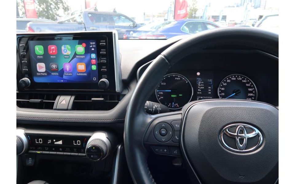 2022 Toyota RAV4 GX SUV (Glacier White) Pre-Owned Car