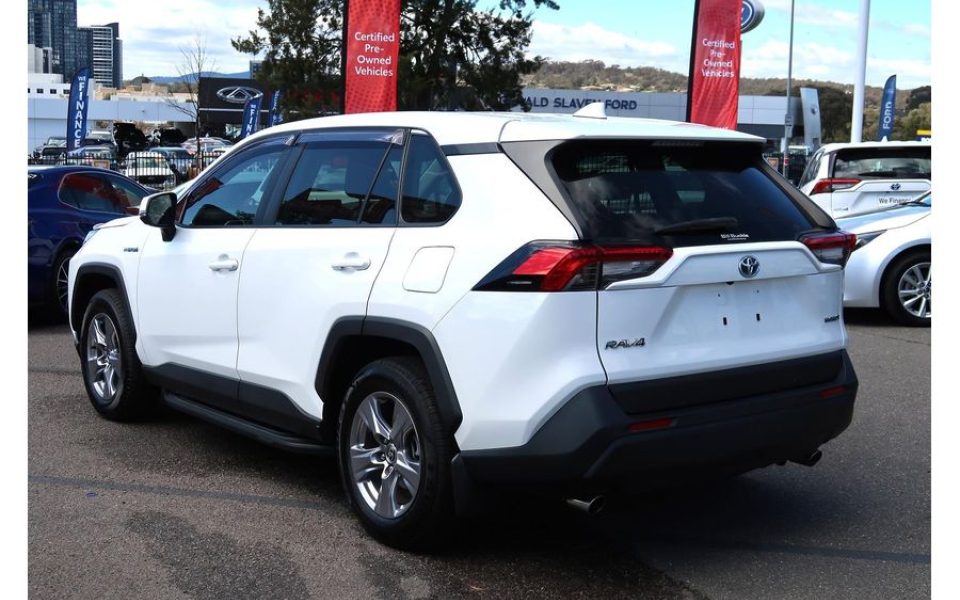 2022 Toyota RAV4 GX SUV (Glacier White) Pre-Owned Car