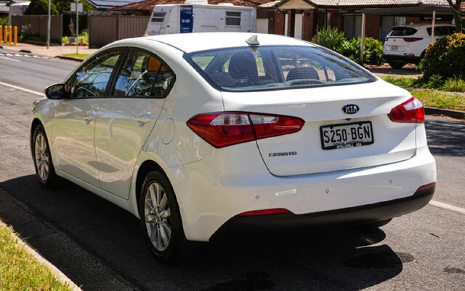 2015 Kia Cerato YD MY15 S Premium Clear White 6 Speed Sports Automatic Sedan