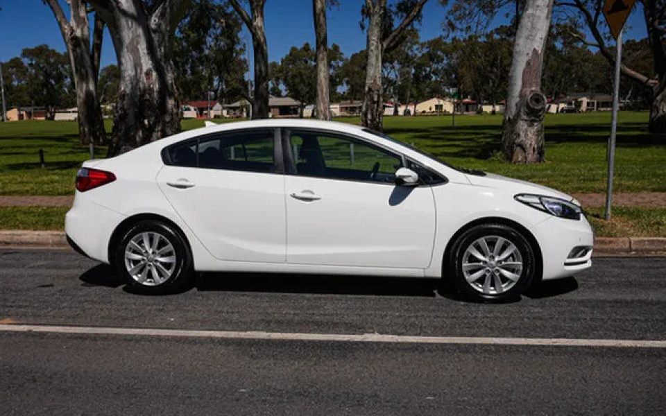 2015 Kia Cerato YD MY15 S Premium Clear White 6 Speed Sports Automatic Sedan