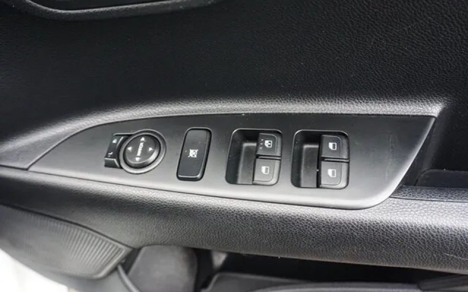 2023 Kia Rio YB MY23 S White 6 Speed Automatic Hatchback