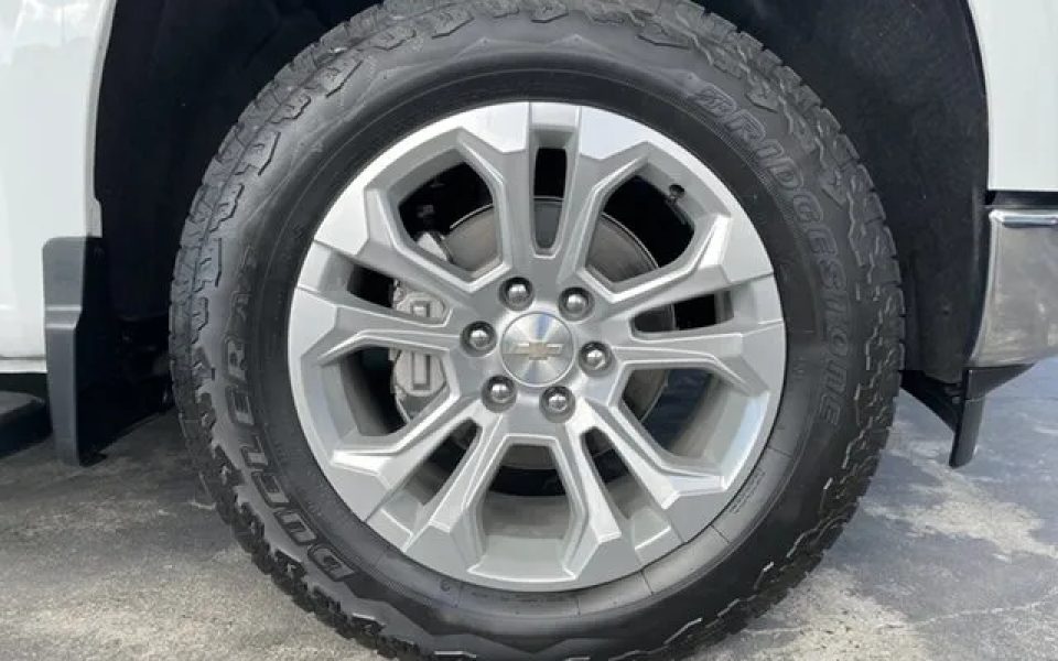 2023 Chevrolet Silverado T1 MY24 1500 LTZ Premium Pickup Crew Cab W/Tech Pack Summit White 10 Speed