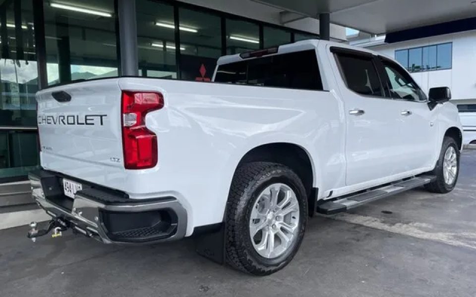 2023 Chevrolet Silverado T1 MY24 1500 LTZ Premium Pickup Crew Cab W/Tech Pack Summit White 10 Speed
