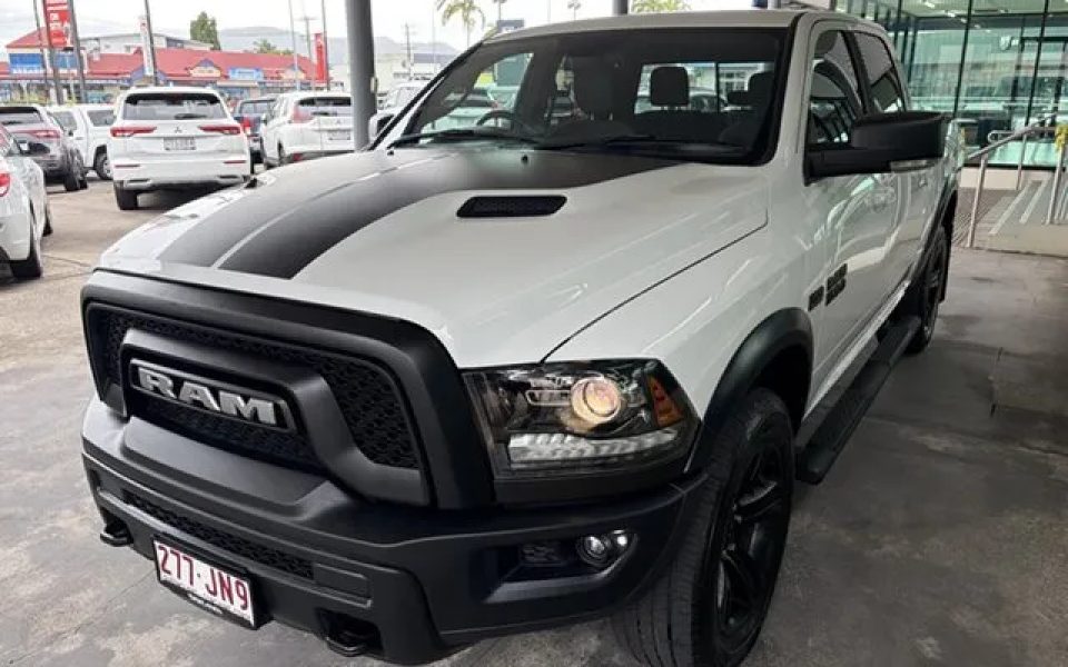 2022 Ram 1500 DS MY22 Warlock II Crew Cab SWB RamBox Bright White 8 Speed Automatic Utility
