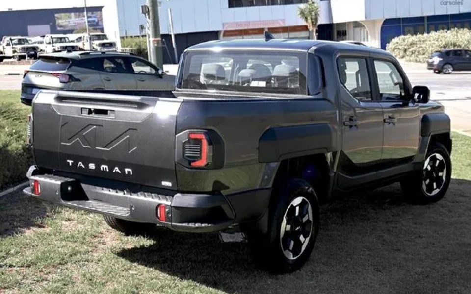 2025 Kia Tasman TK MY26 SX+ Pick-up Double Cab 4X4 Interstellar Grey 8 Speed Sports Automatic