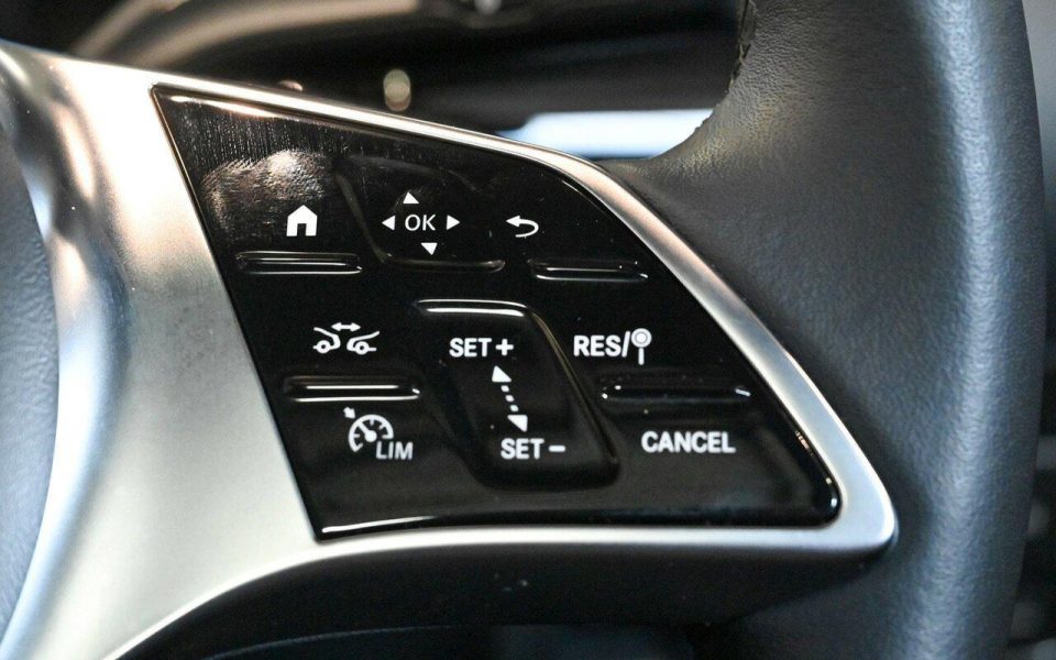 2025 Mercedes-Benz GLA-Class GLA250 e with EQ hybrid technology Auto