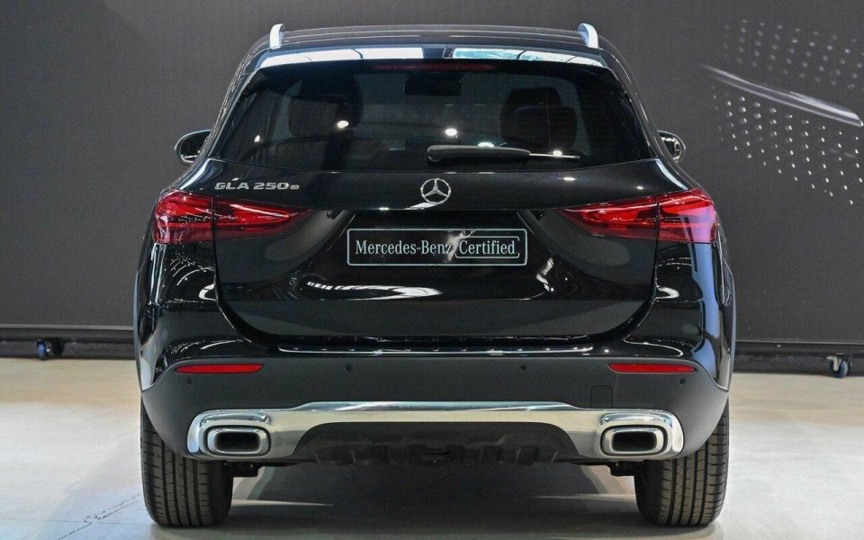 2025 Mercedes-Benz GLA-Class GLA250 e with EQ hybrid technology Auto