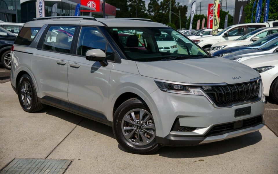 2022 Kia Carnival S FWD