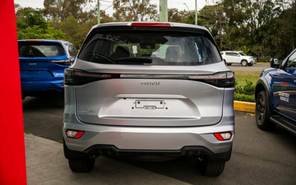 2026 Isuzu MU-X LS-M RWD